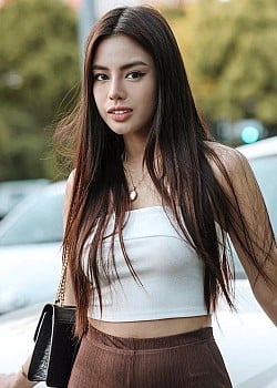 Jenela Tuguinay-Cachero